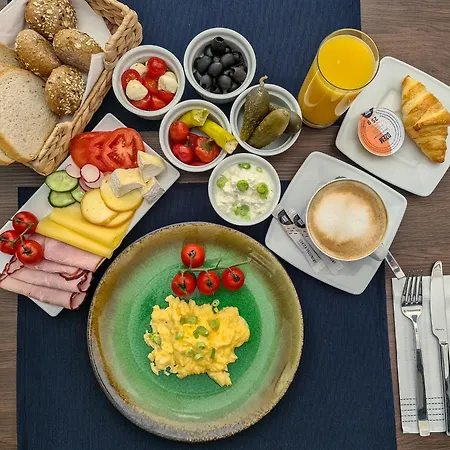 ベッド・アンド・ブレックファスト No1 Restauracja Sniadanie I Parking W Cenie! レシュノ