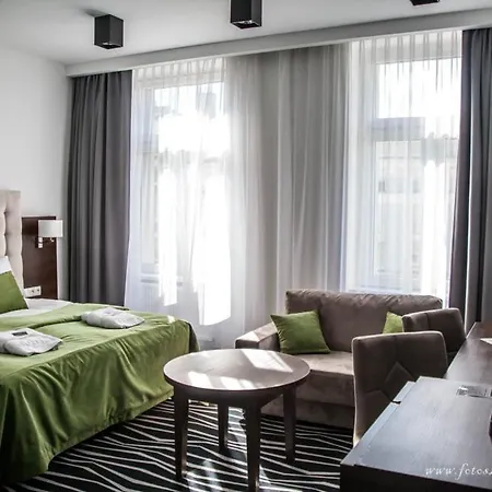 ベッド・アンド・ブレックファスト No1 Restauracja Sniadanie I Parking W Cenie! 4*