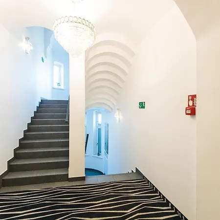 No1 Restauracja Sniadanie I Parking W Cenie! 4*