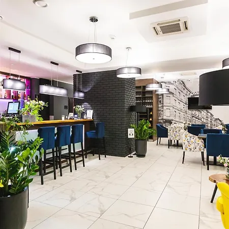 No1 Restauracja Sniadanie I Parking W Cenie! 4*