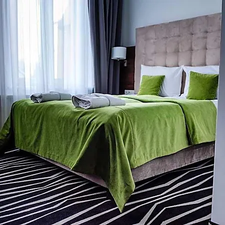 Bed & Breakfast No1 Restauracja Sniadanie I Parking W Cenie! 4*