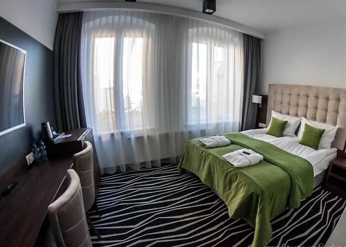 Bed & Breakfast No1 Restauracja Sniadanie I Parking W Cenie! Leszno (Greater Poland)