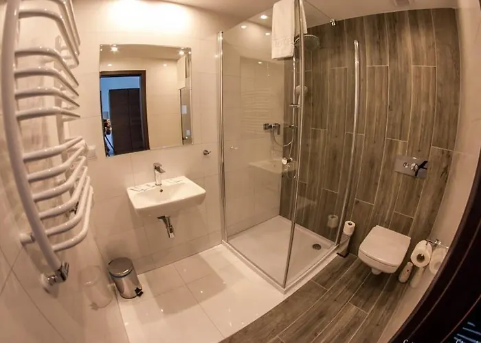 No1 Restauracja Sniadanie I Parking W Cenie! 4*