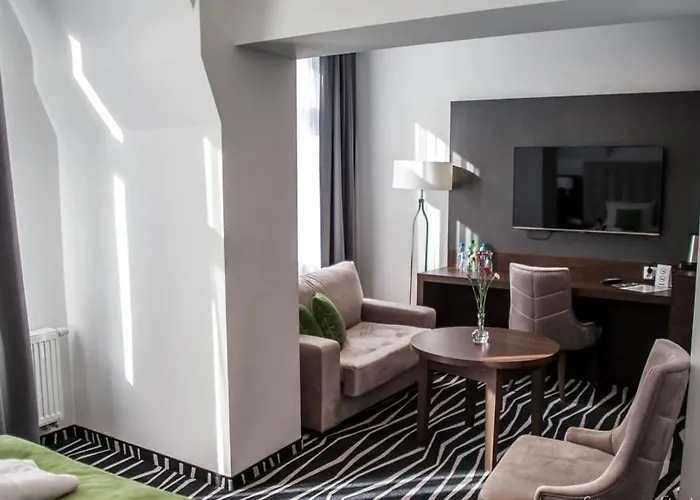 No1 Restauracja Sniadanie I Parking W Cenie! 레스노