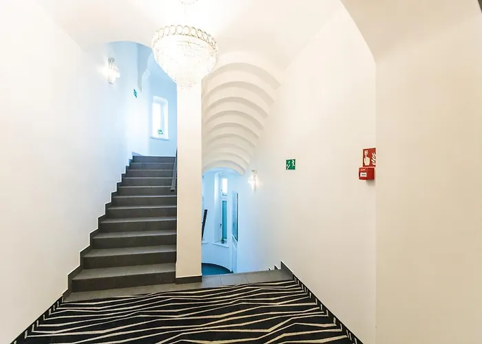 No1 Restauracja Sniadanie I Parking W Cenie! 4*