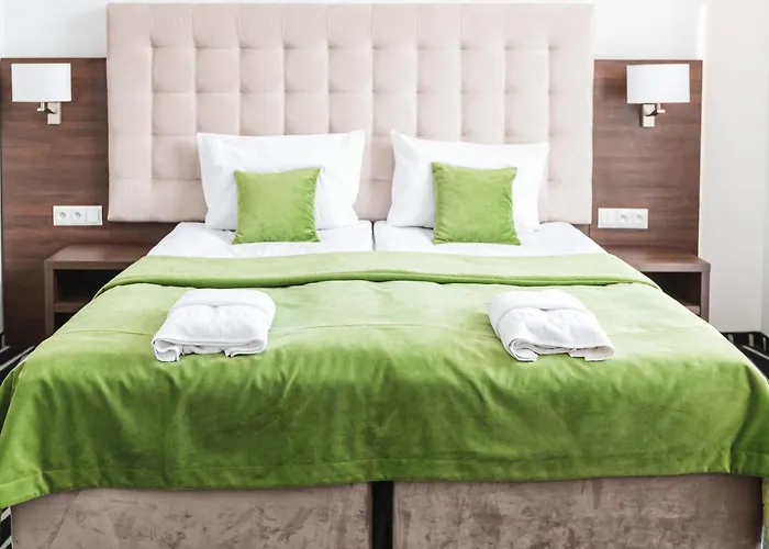 Bed & Breakfast No1 Restauracja Sniadanie I Parking W Cenie! Leszno (Greater Poland)