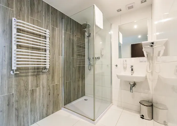 No1 Restauracja Sniadanie I Parking W Cenie! B&B