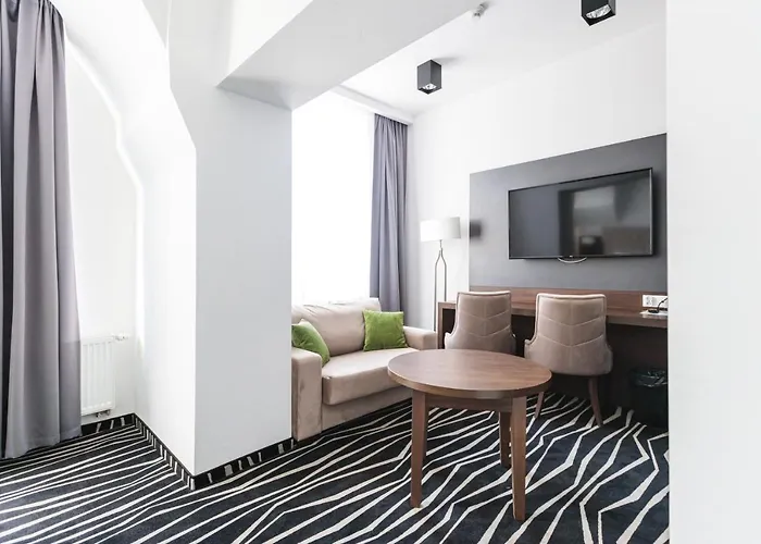 B&B No1 Restauracja Sniadanie I Parking W Cenie! 레스노