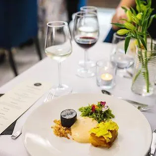 No1 Restauracja Sniadanie I Parking W Cenie! 4*