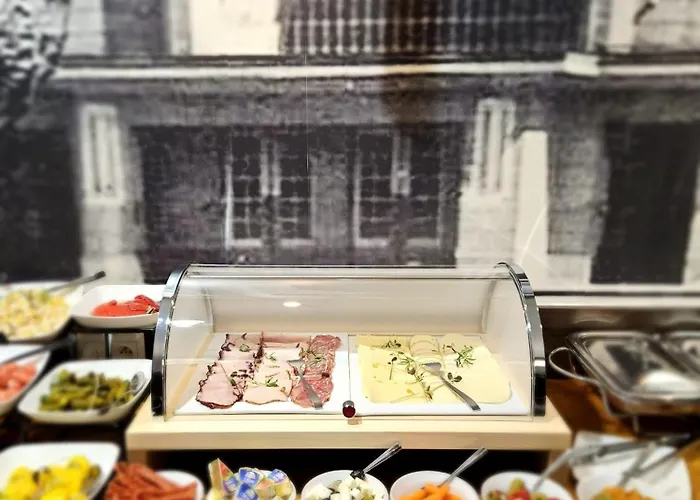 No1 Restauracja Sniadanie I Parking W Cenie! 4* 레스노